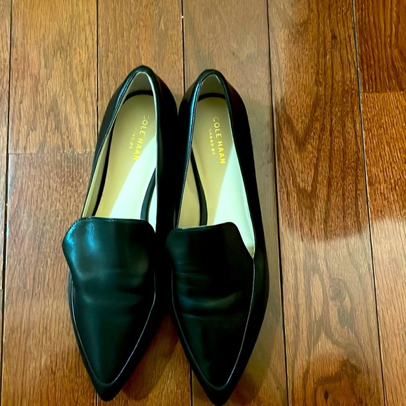 Gently Used Black Cole Haan Loafers Wmns 8 - Picture 1 of 4